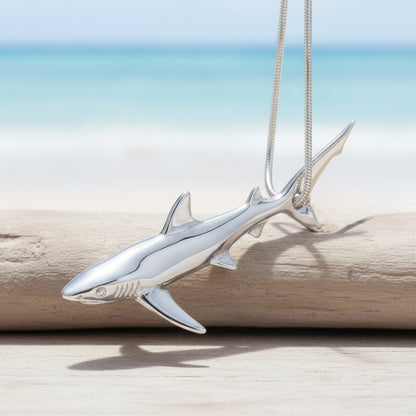 Joe Romeiro´s Blue Shark Necklace – Sterling Silver - Big Blue