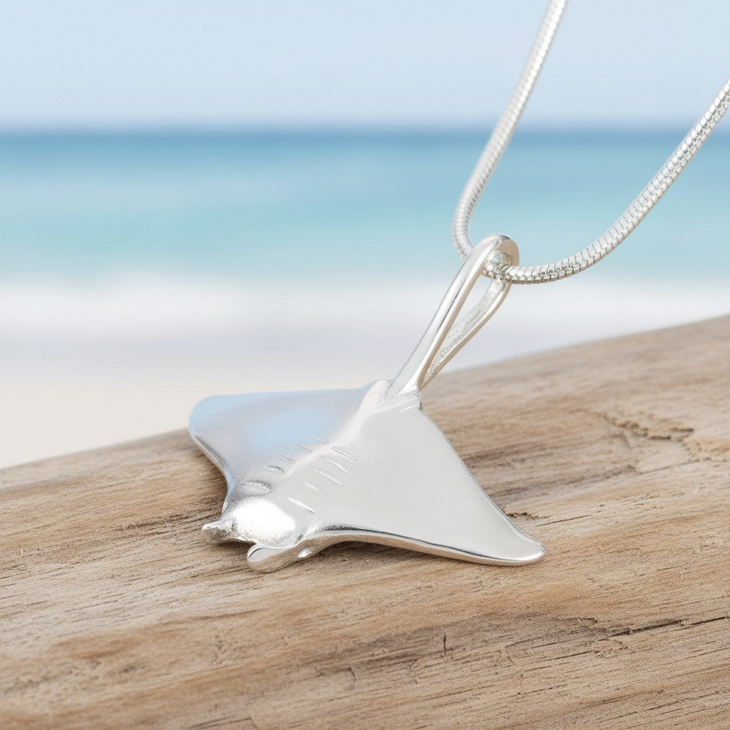 Realistic Manta Ray Necklace – Sea Life Collection – Sterling Silver - Big Blue