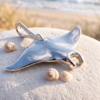 Realistic Manta Ray Necklace – Sea Life Collection – Sterling Silver - Big Blue