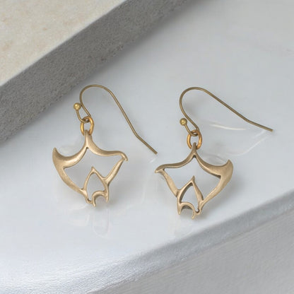 Bronze Manta ray Dangle Drop Earrings- Manta Ray Jewelry, Gifts for Stingray Lovers, Boho Jewelry, Sea Life Jewelry, Gifts For Scuba Divers - Big Blue