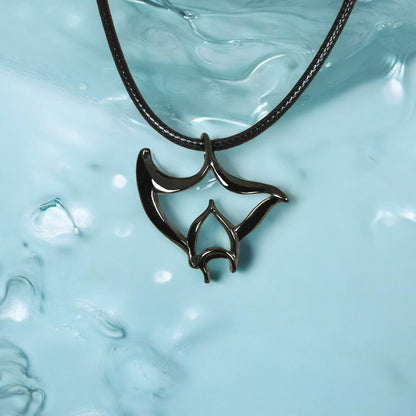 Manta Ray Necklace for Men and Women Black - Manta Ray Gift for Women and Men, Stingray Necklace Jet Black, Gifts for Divers, Black Sea life Jewelry - Big Blue