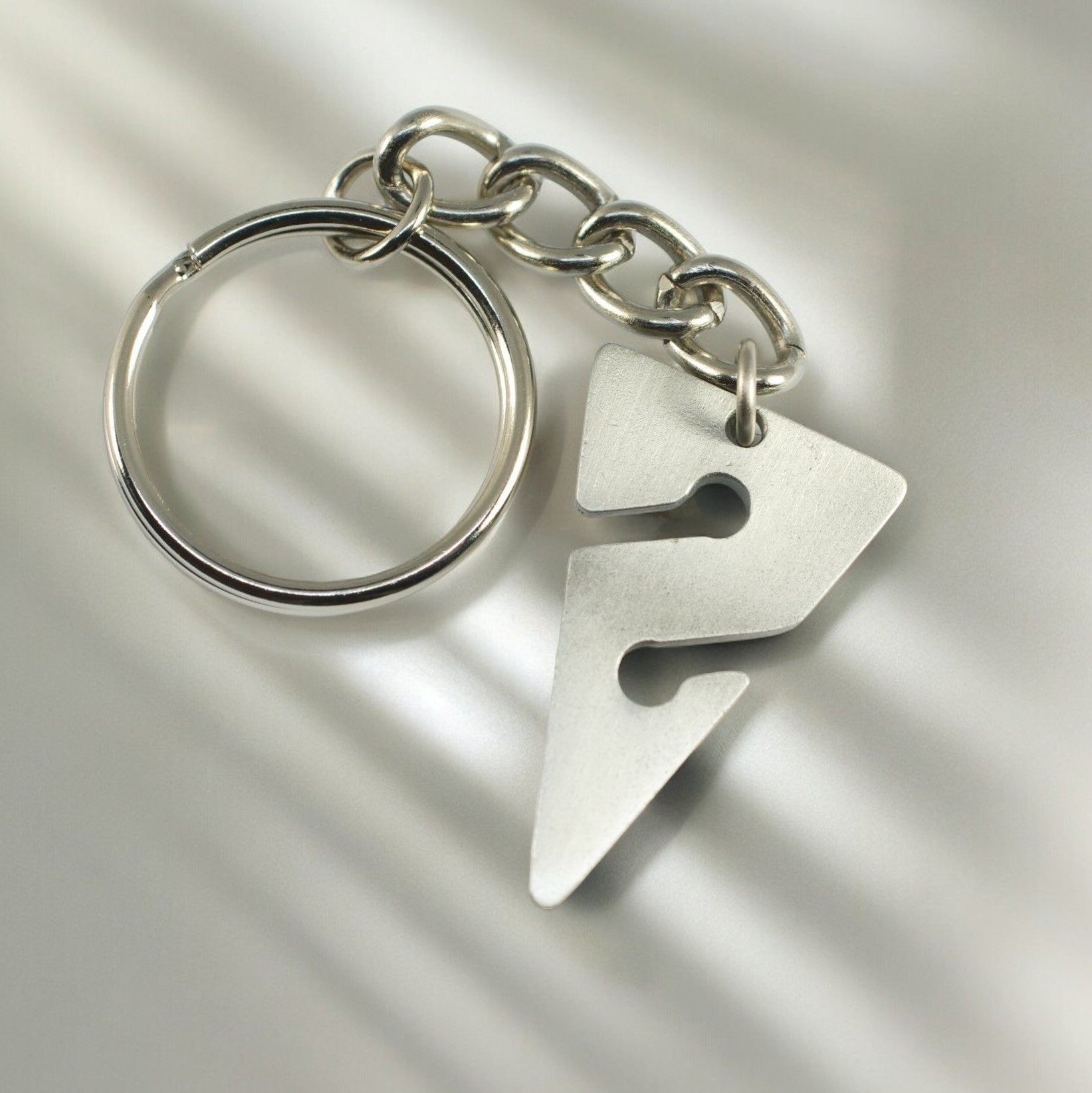 Line Arrow Keychain – Cave Diving Collection - Pewter