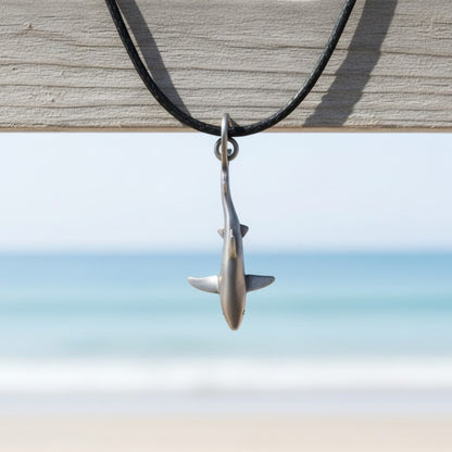 Joe Romeiro´s Blue Shark Necklace – Pewter on Cord - Big Blue