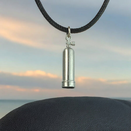 Scuba Tank Necklace for Men and Women- Scuba Diving Gift, Scuba Tank Necklace with Diver Flag, Gifts for Divers, Scuba Diving Jewelry, ScubaTank Charm - Big Blue