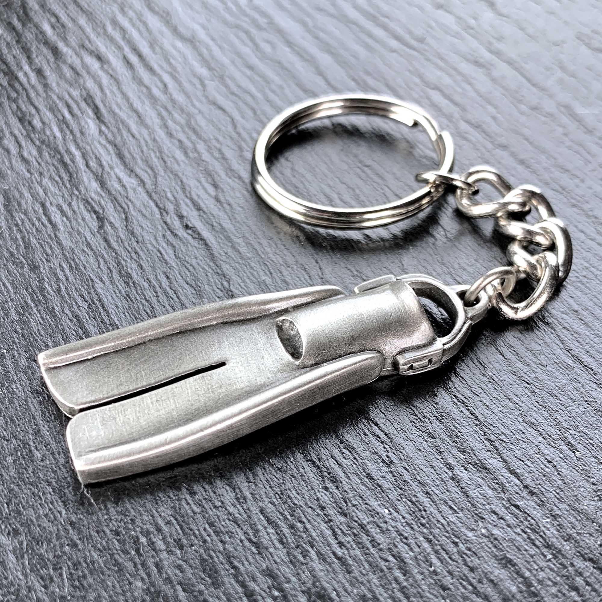 Diving keychain hotsell